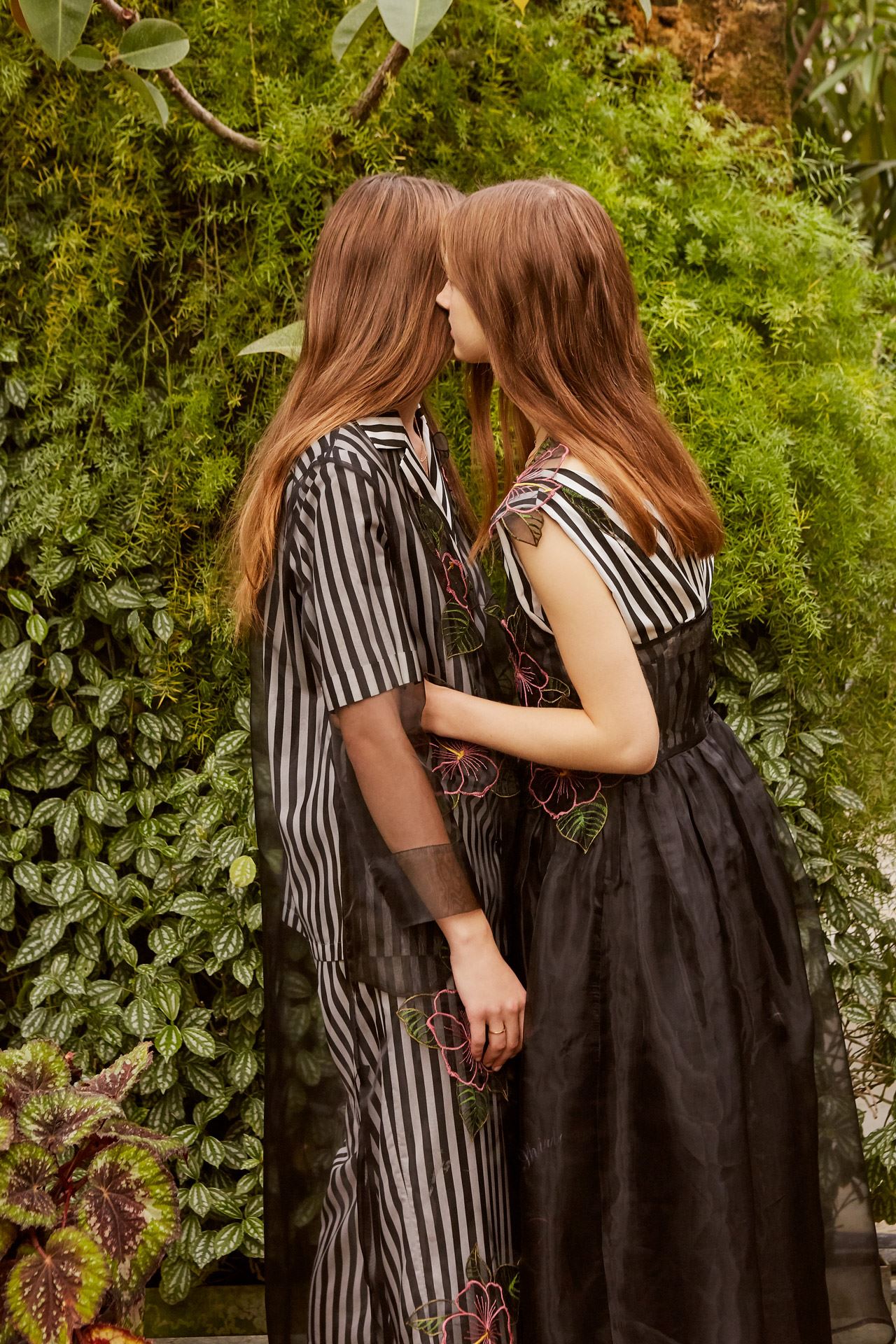 Scopri gli esotici echi della campagna Shirtaporter SS19