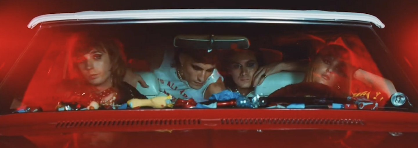 I Maneskin indossano GMS75 nel nuovo music video “MammaMia”
