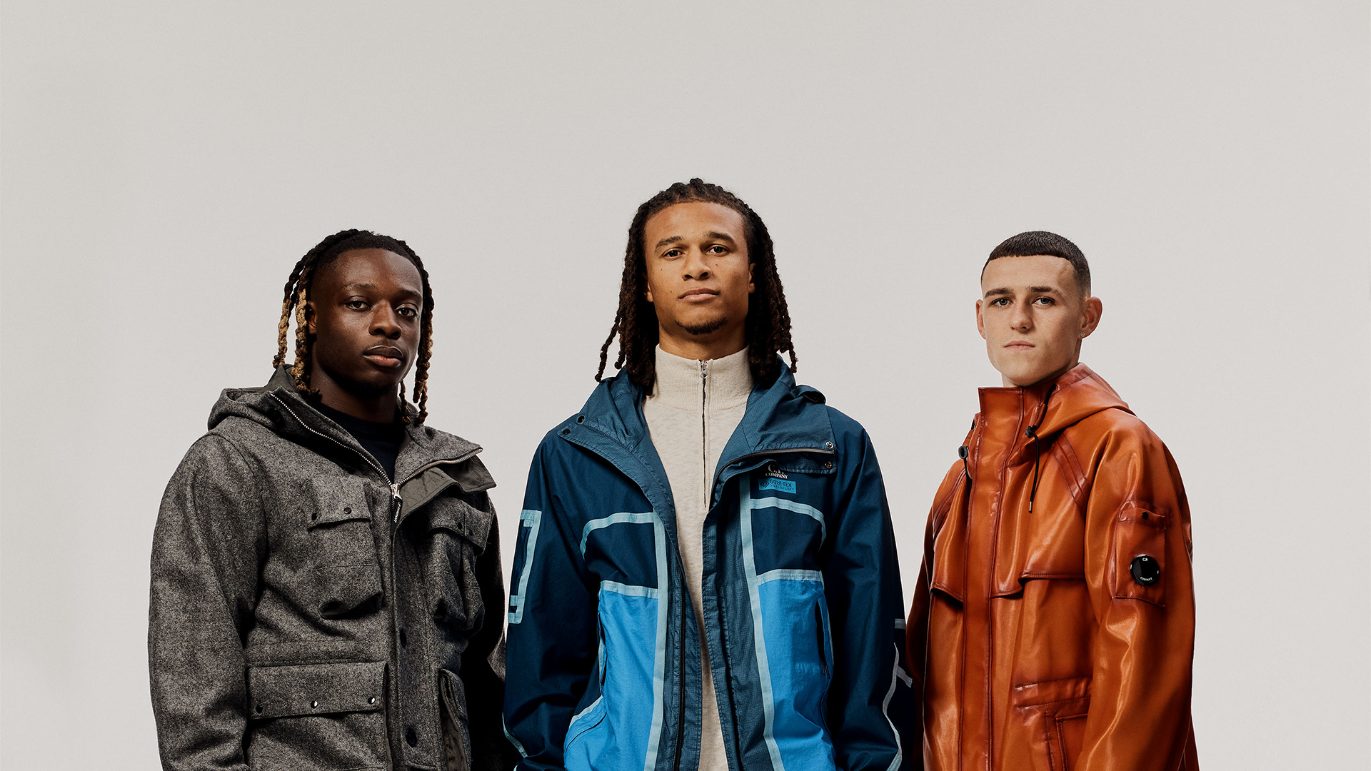 “SE DOVESSI SCEGLIERE IL TUO PRIMO AMORE, CHI SAREBBE?” MANCHESTER CITY X C.P. COMPANY FW024 CAMPAIGN